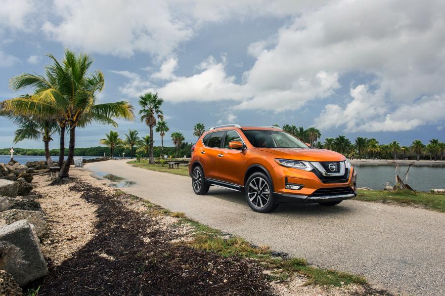  Nissan Rogue (T32) 2016 года  (фото 13 из 40)